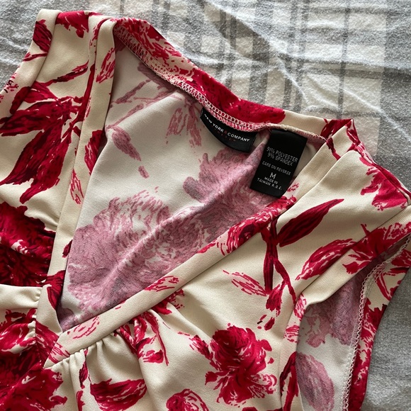 Floral Tank - Picture 2 of 3